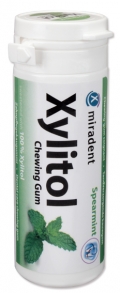 Купить Жевательная резинка Miradent® Xylitol Chewing Gum, Spearmint (сладкая мята), 30 шт.